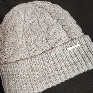 Micheal Kors cable knit hat grey/gray